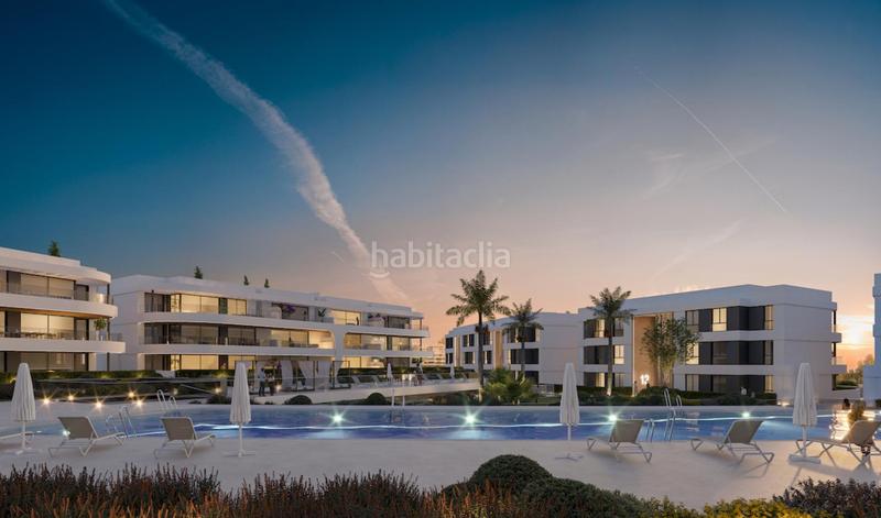 Foto 6cd80637-b4c0-41cd-86c9-e09fad543660. Attico con parcheggio piscina in Nueva Atalaya Estepona
