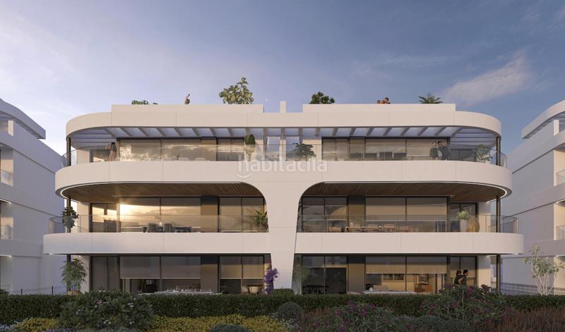 Foto b9eacc9e-a1f6-49d7-bfe1-772a5300729c. Attico con parcheggio piscina in Nueva Atalaya Estepona