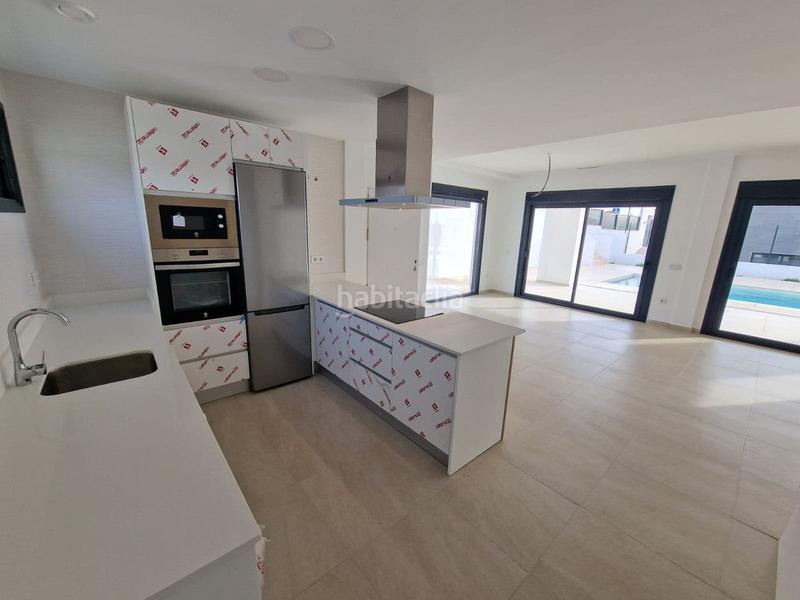 Foto b59484e8-95db-43eb-b9e6-ee770702c3a2. Xalet a El Castillo Manilva