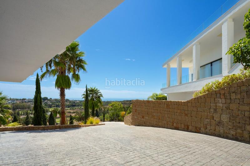 Foto a4b70cbe-1cbc-4815-8cf4-8a541e68f8ec. Chalet en El Paraíso Benahavís
