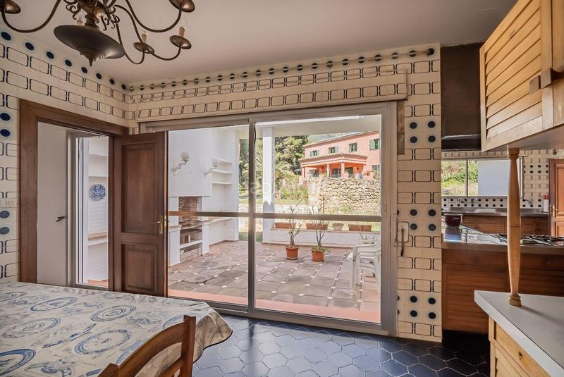 Foto 4045cb98-6225-447f-a03c-682d65e8a429. Chalet en Valdeolletas - Las Cancelas - Xarblanca Marbella