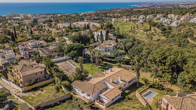 Foto 9e684a69-dedf-4518-b563-a97e2e98714f. Chalet en Valdeolletas - Las Cancelas - Xarblanca Marbella