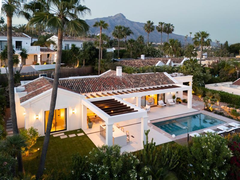 Foto 1ee25321-2eb6-4c85-8118-f353ee3f2653. Chalet en Los Naranjos Marbella