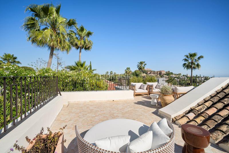 Foto d011a7ea-1e9a-4db8-9d6a-3507dcc6697e. Chalet en Los Naranjos Marbella