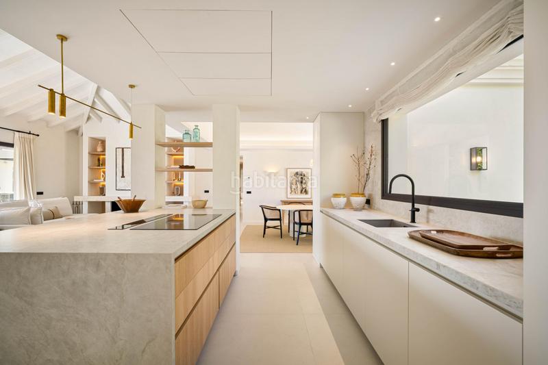 Foto f64ed6de-512d-4672-b141-2c385be441ab. Chalet dans Los Naranjos Marbella