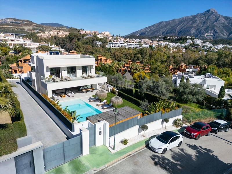 Foto 80b9637e-63e5-4cd6-93a4-6d6ef932efcd. Chalet en Los Naranjos Marbella