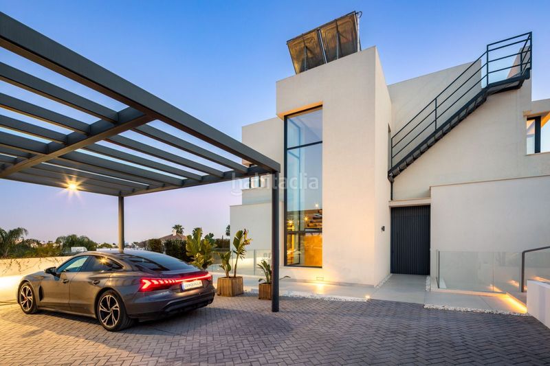 Foto fa2be75f-c93b-4f77-9c08-d3e04021fd14. Chalet villa en Los Naranjos Marbella