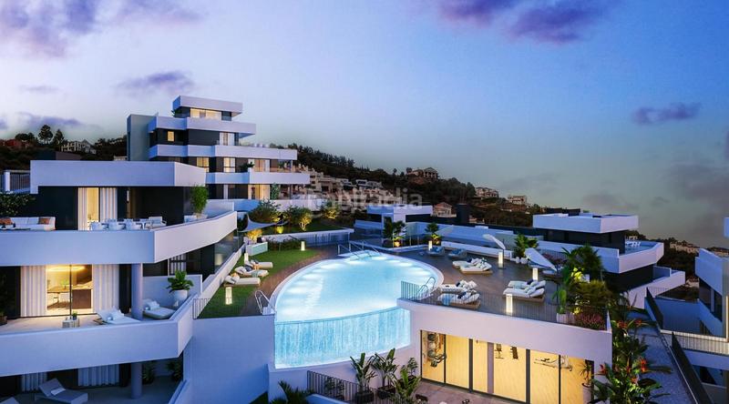 Foto 0751a296-bcfc-4f19-8de0-ef5957999958. Attique avec parking piscine dans Alto de los Monteros Marbella