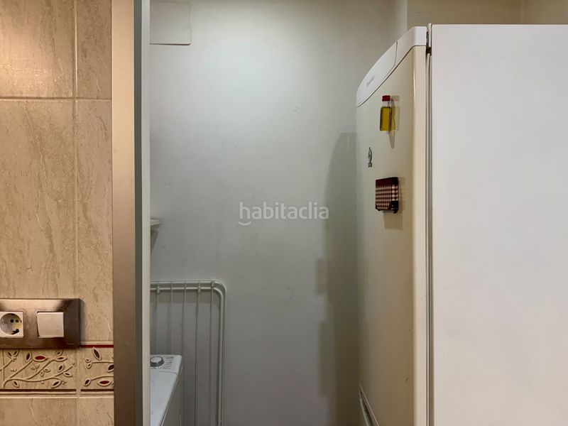 Foto 0eb005b3-d3bd-44e0-a933-f87e89b8777b. Pis a Raval Barcelona