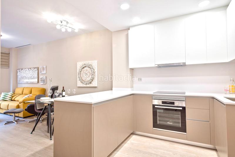 Foto 0efc2b7e-0496-48be-be85-17f98cf8ddd2. Pis a carrer del vallespir 86 a Sants Barcelona