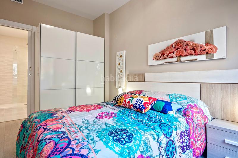 Foto ee2a7eaf-111a-40d1-9b4a-52cfe2a473b1. Pis a carrer del vallespir 86 a Sants Barcelona