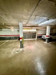 Aparcament cotxe a Carrer de berenguer de palou 23. Plaza de parking para coche grande