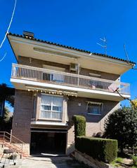 Maison à Ronda morell i vilallonga 18. Chalet independiente en reus | 365 m² | parcela 813 m²