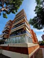 Piano terra  Carrer de la ciutat de reus 35. Planta baja con licencia turística en el corazón de salou