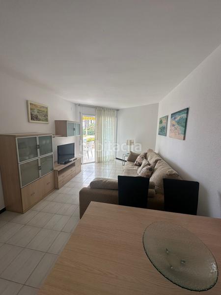 Foto 2012e954-4f20-49f3-beda-242d56ed2a36. Apartament a carrer de la baixada platja cristall 17 a Miami Platja