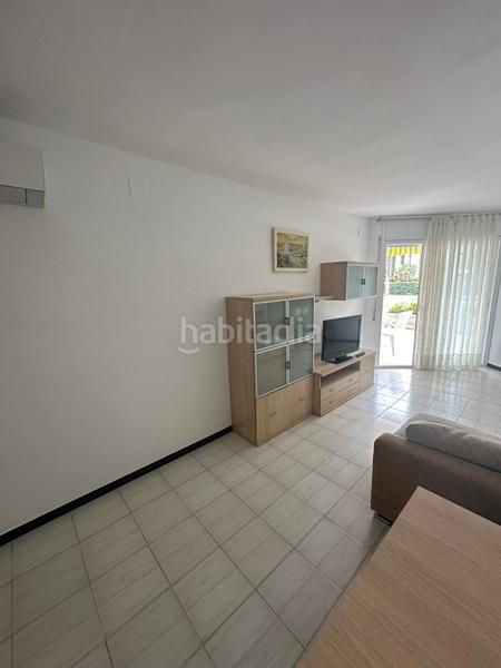 Foto a819a3ef-094c-46bf-9ab8-4b96d381290a. Apartament a carrer de la baixada platja cristall 17 a Miami Platja