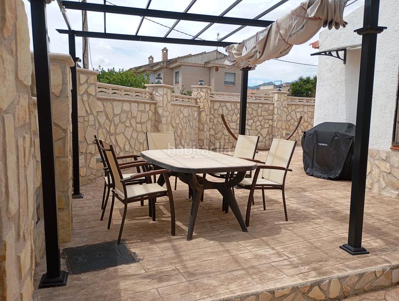 Foto d20c1a8a-3dc5-4f01-915f-7a14f624d347. Casa amb aparcament a Centre Miami Platja