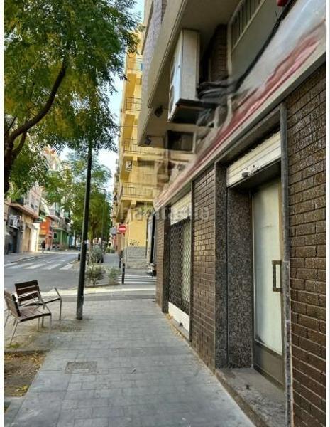 Foto 92eaaf35-0f7d-45ed-8cfe-d087cca0317a. Local comercial venta de excelente local comercial que hace esquina zona altozano en Alicante