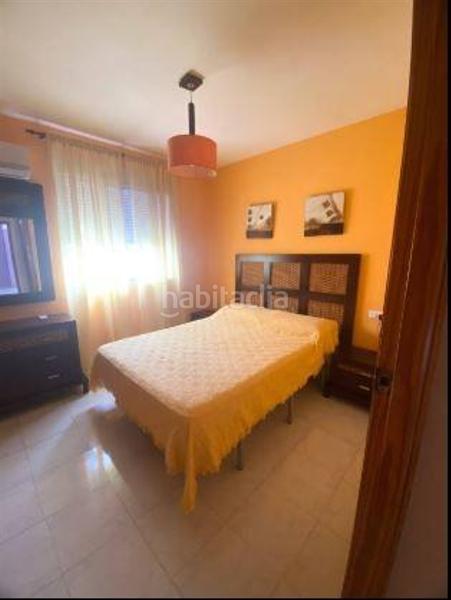 Foto fe4a7ad1-fe74-4299-90ea-3c9182227a61. Casa adosada se vende adosado en port marí playa carabasí en Santa Pola