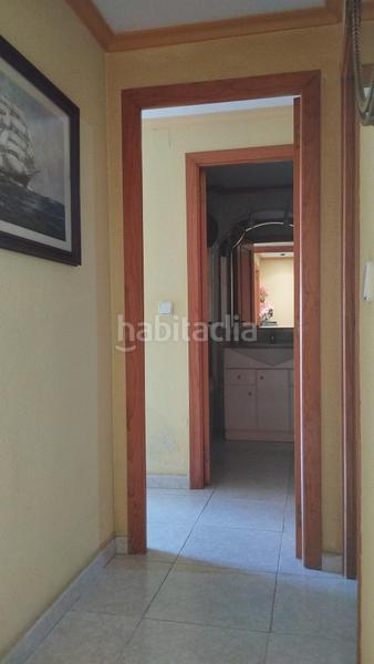 Foto cc1279c1-879f-4838-a3ac-ed13393a2b05. Pis a Campello Playa Campello (el)