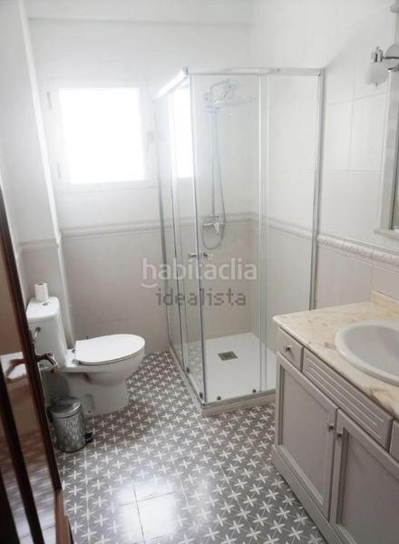 Foto 211c1307-44fb-47d0-a503-dbe4bb4cc074. Alquiler piso alquiler de vivienda zona Santo Domingo con terraza y barbacoa en Alicante