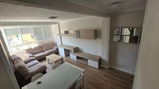 Rent Flat in Tómbola. Alquiler de vivienda zona tombola de 3 dormitorios para entrar e