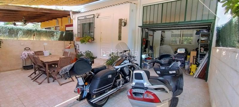 Foto 5ce5784a-e17f-4e75-9ce4-d27f495f7071. Semi detached house with parking pool in Playa Muchavista Campello (el)