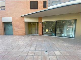 Rent Business premise in Babel. Se alquila con opcion compra amplio local de 158 m2 en alicante