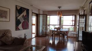 Miete Etagenwohnung  Calle del doctor josé pérez mateo. Piso en alquiler ática san juan de alicante