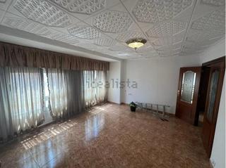 Affitto Appartamento in Ciudad de Asís. Alquiler de vivienda sin amueblar zona la florda de 3 dormitorio