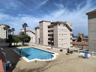 Apartament a Los Arenales del Sol. Magnifico piso frente al mar