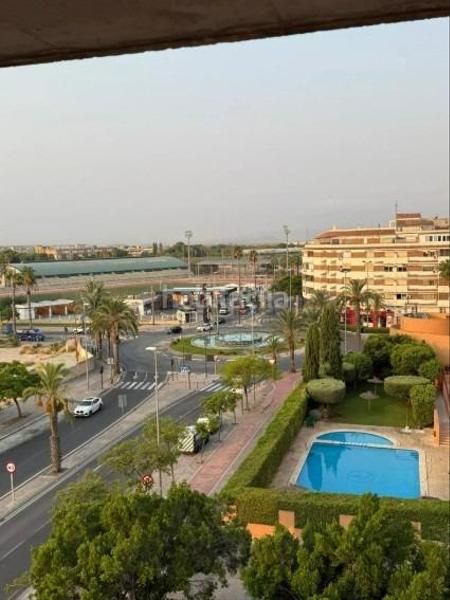 Foto 5a5070a7-f745-43be-93b4-c1cc1d958089. Alquiler piso alquiler de linda vivienda zona Centro de san vicente del raspeig en urbanización en Sant Vicent del Raspeig