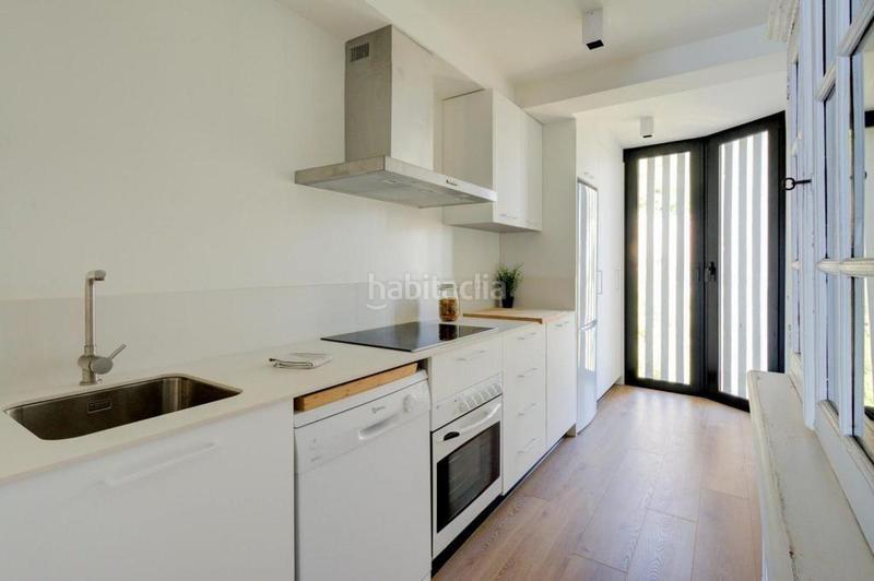 Foto 577c7d3b-6a90-403e-a19d-fbb909752158. Alquiler piso alquiler de espectacular piso con vistas al mar zona Albufereta en Alicante