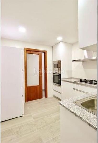 Foto 44a1fe2d-290d-466b-b8d4-ef2d187955e8. Rent flat with heating parking in Ensanche-Diputación Alicante
