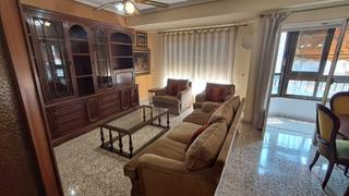 Flat in Avenida padre espla 21. Se vende piso de 4 dormitorios en padre esplà 21