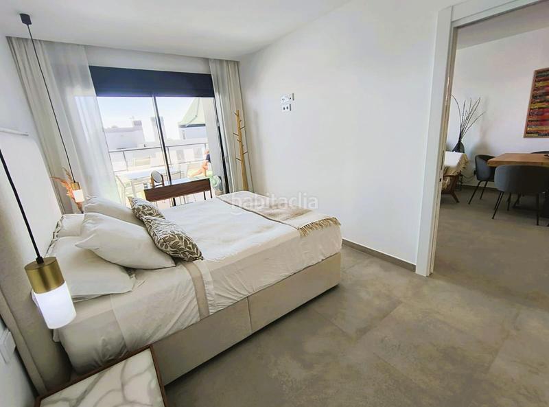 Foto 8335554a-5838-46ab-9b72-bfe8d7fc45f6. Apartament amb aparcament piscina a Monte y Mar Santa Pola