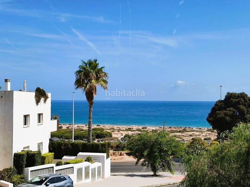Foto 8ddaa318-4566-4a74-b4dc-c08279935a1a. Apartament amb aparcament piscina a Monte y Mar Santa Pola