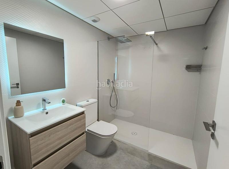 Foto 9740b5a1-d7e7-481a-b51e-6d7c001c8a8c. Apartament amb aparcament piscina a Monte y Mar Santa Pola