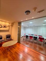 Rent Office space in Benalúa. Alquiler de excelente oficinadespacho en entreplanta zona benalu
