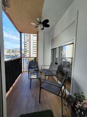 Location Appartement à Campello Playa. Alquiler de vivienda reformada con terraza y vistas al mar zona
