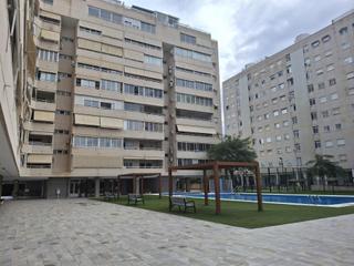 Location Appartement à Albufereta. Alquiler de piso con urbanización en miriam blasco