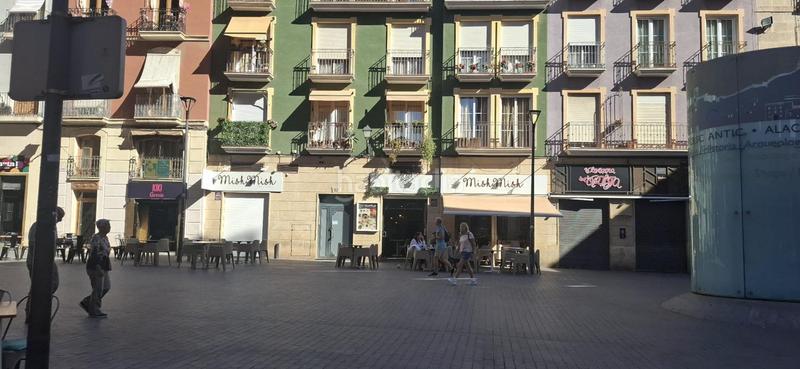 Foto 2478111f-e644-4f61-9573-f017ad7ce618. Apartamento venta de estupenda vivienda en plaza san cristobal en Alicante