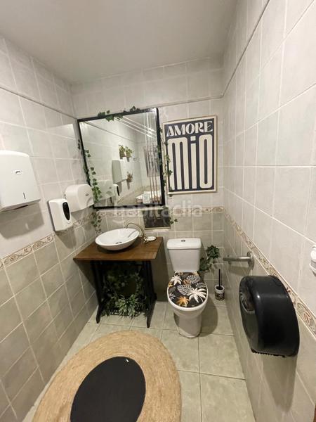 Foto 82fcf267-4a5f-47c0-8b00-2dffc2c823a8. Alquiler local comercial traspaso de local comercial con licencia café bar música zona carolinas altas en Alicante