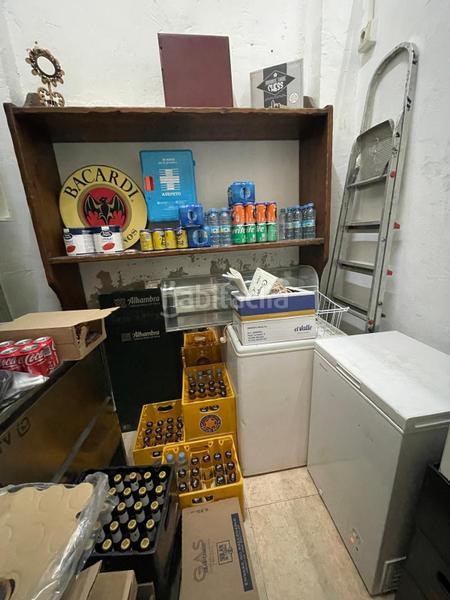 Foto eb9c47a5-2127-487c-884c-393cf7edac83. Alquiler local comercial traspaso de local comercial con licencia café bar música zona carolinas altas en Alicante