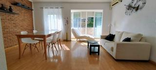 Flat in Ciudad de Asís. Se vende piso todo exterior y reformado en la florida  ciudad de