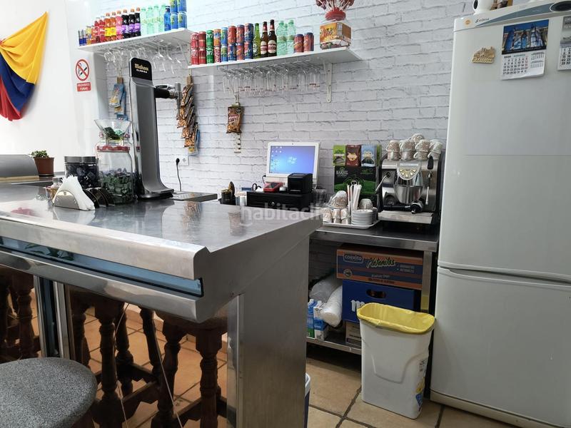 Foto 23c122ad-4205-412a-9c84-2281faabda80. Alquiler local comercial se traspasa local con permiso de cafetería, bar y restaurante en Alicante