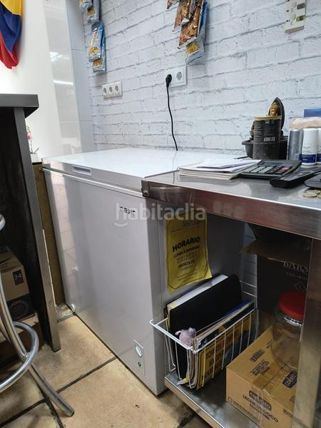 Foto 4c54fa4e-4f8e-4aa8-89ff-58552464cb9f. Alquiler local comercial se traspasa local con permiso de cafetería, bar y restaurante en Alicante