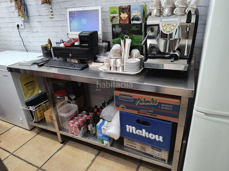 Foto bb825068-2ed0-44c6-a4fa-d9db0565cb60. Alquiler local comercial se traspasa local con permiso de cafetería, bar y restaurante en Alicante