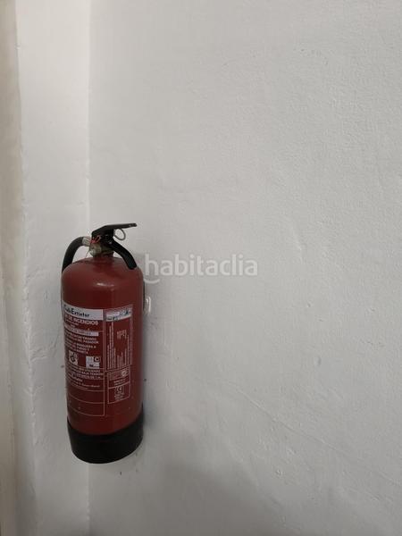 Foto ae14f1f5-649d-42f9-8d30-a676dd3008dd. Location local commercial dans Campoamor Alicante