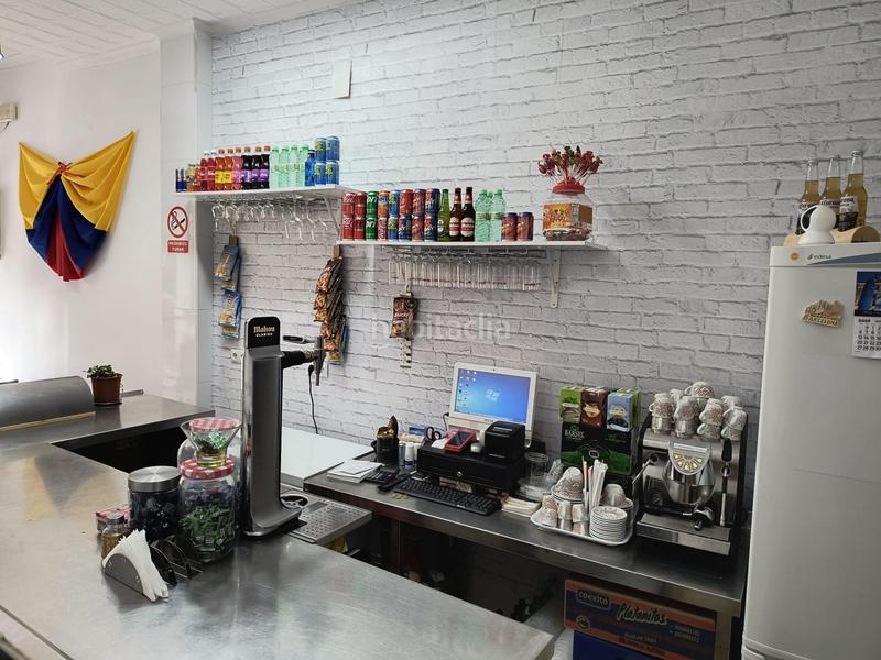 Foto e4bde0c2-ecb2-4d3c-8f57-d9021496bb51. Location local commercial dans Campoamor Alicante